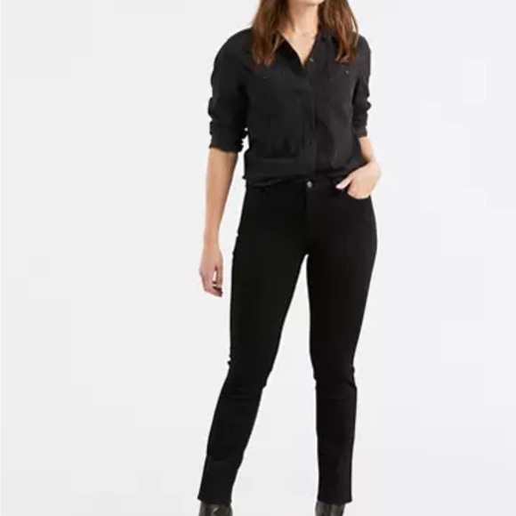 Levi’s Black Jeans - Picture 1 of 8